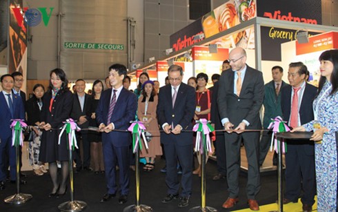 Vietnam attends the world’s largest food fair in Paris - ảnh 1